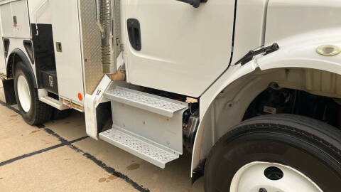 2020 Freightliner M2 106