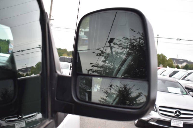 2021 GMC Savana 2500