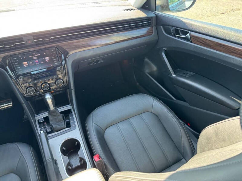 2020 Volkswagen Passat SEL