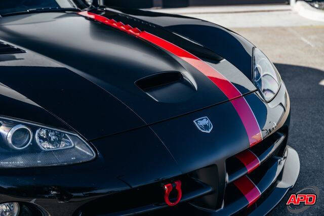 2004 Dodge Viper SRT-10