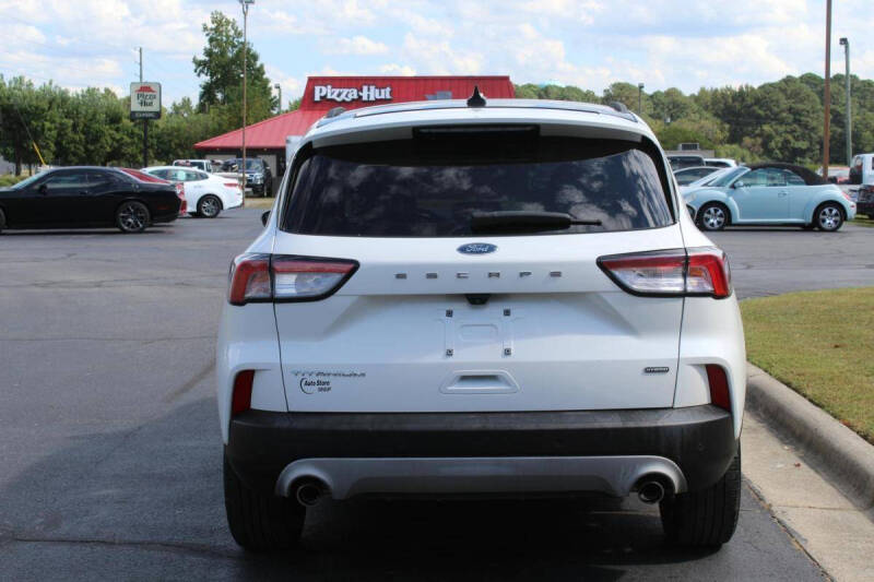 2020 Ford Escape Hybrid Titanium