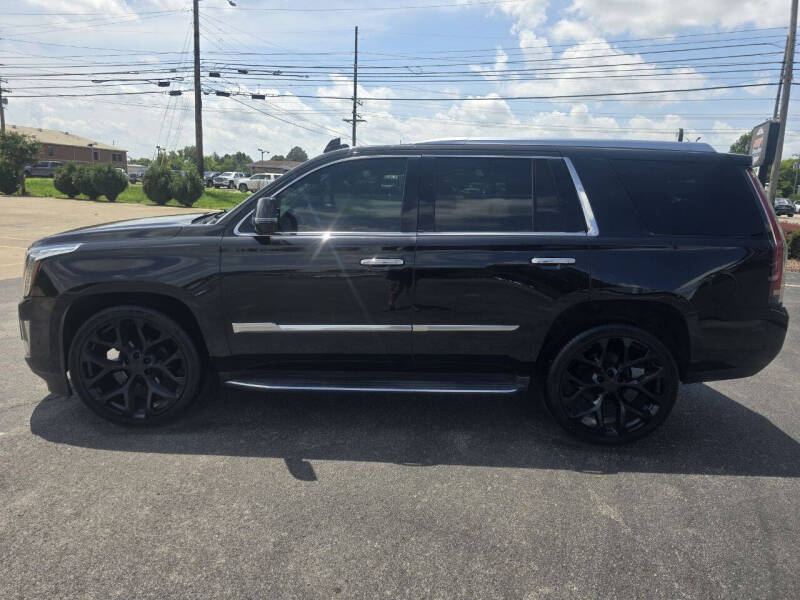 2017 Cadillac Escalade Luxury
