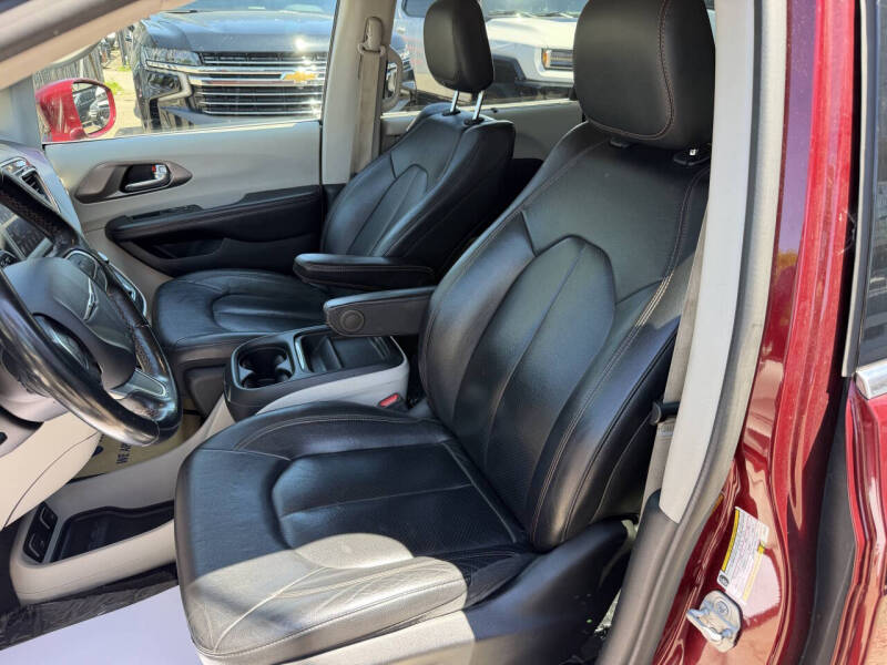 2020 Chrysler Pacifica Touring L