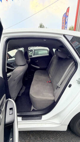 2013 Toyota Prius Two