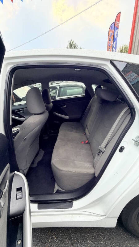 2013 Toyota Prius Two