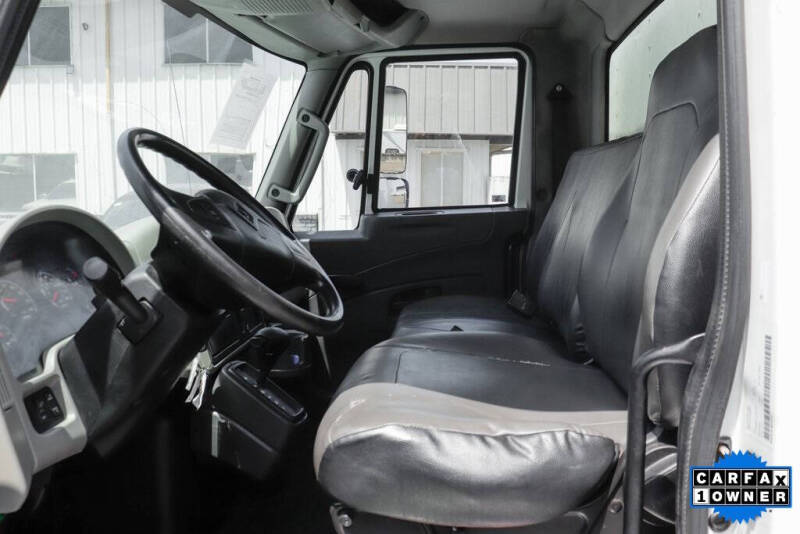 2018 International DuraStar 4300