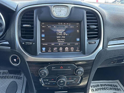 2015 Chrysler 300 Limited