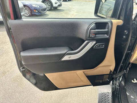 2012 Jeep Wrangler Sahara