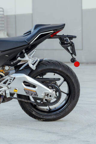 2015 Aprilia Tuono V4