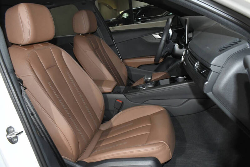 2024 Audi A4 quattro Premium Plus 40 TFSI