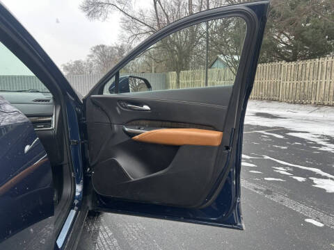 2020 Cadillac XT4 Premium Luxury