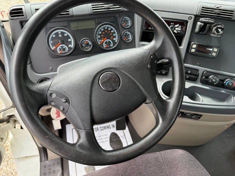 2019 Freightliner Cascadia