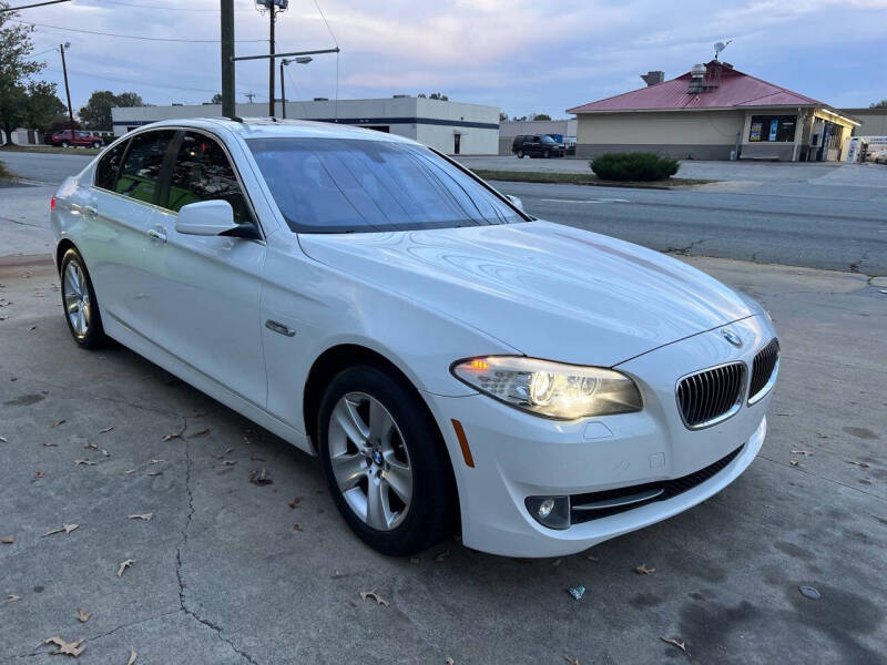 2013 BMW 5 Series 528i photo 8