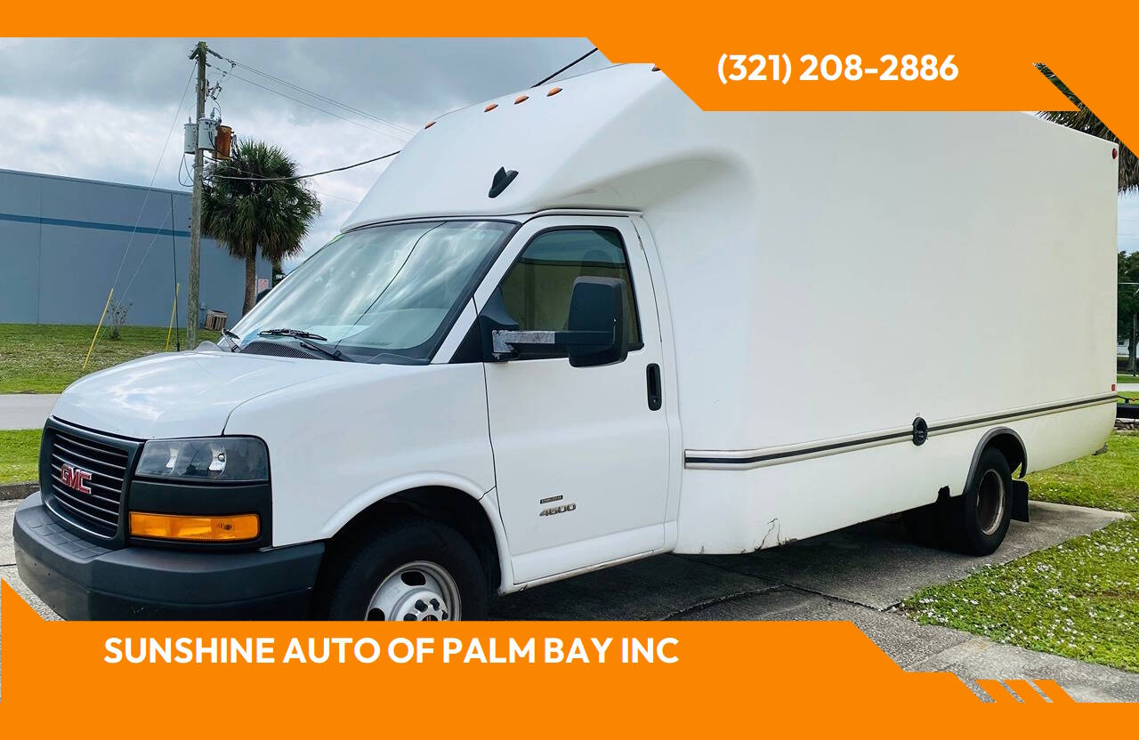 2020 GMC Savana Cutaway Work Van's photo