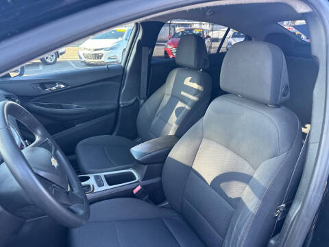 2017 Chevrolet Cruze LS Auto
