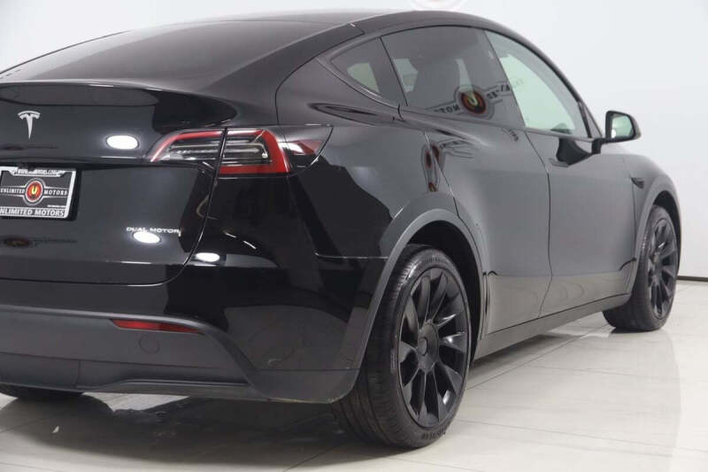 2025 Tesla Model Y Long Range