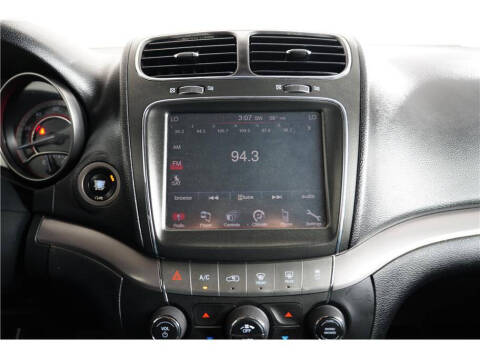 2018 Dodge Journey Crossroad