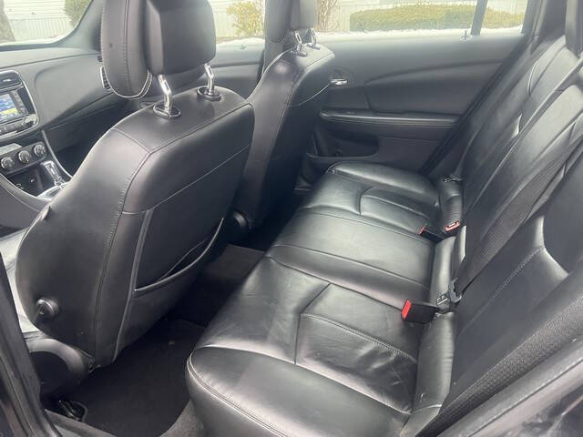 2011 Chrysler 200 Limited