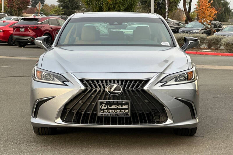 2025 Lexus ES 350