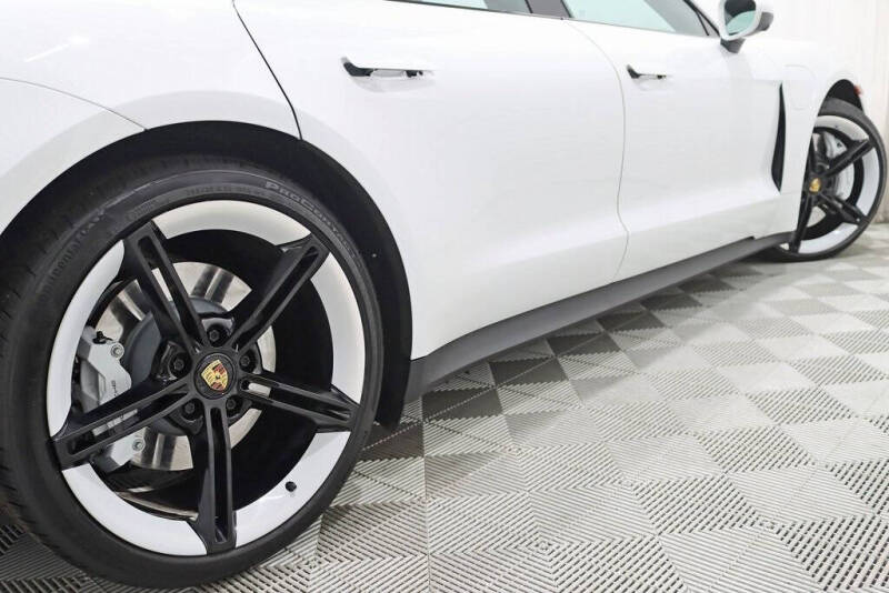 2024 Porsche Taycan 4S