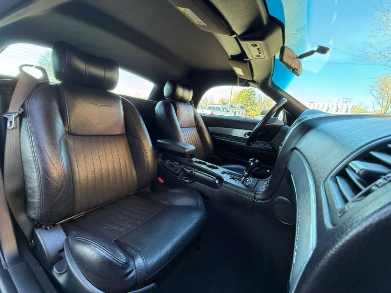 2004 Ford Thunderbird Deluxe