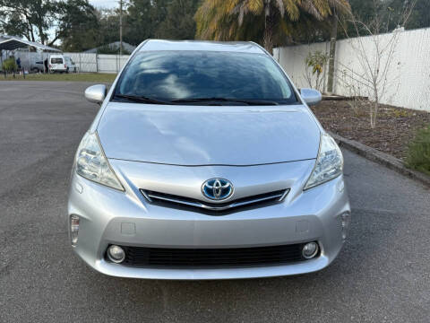 2013 Toyota Prius v Five