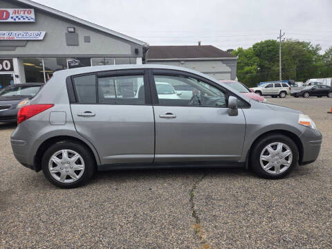 2012 Nissan Versa 1.8 SL