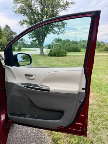 2011 Toyota Sienna