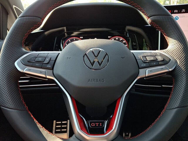 2025 Volkswagen Golf GTI Autobahn