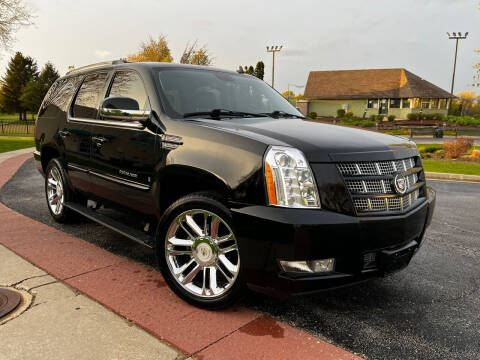 2012 Cadillac Escalade for sale at Raptor Motors in Chicago IL