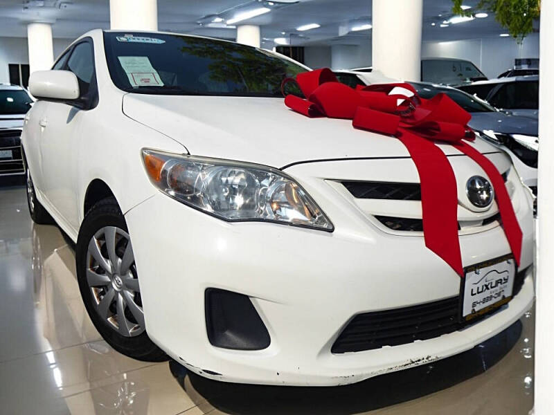 2011 Toyota Corolla LE's photo