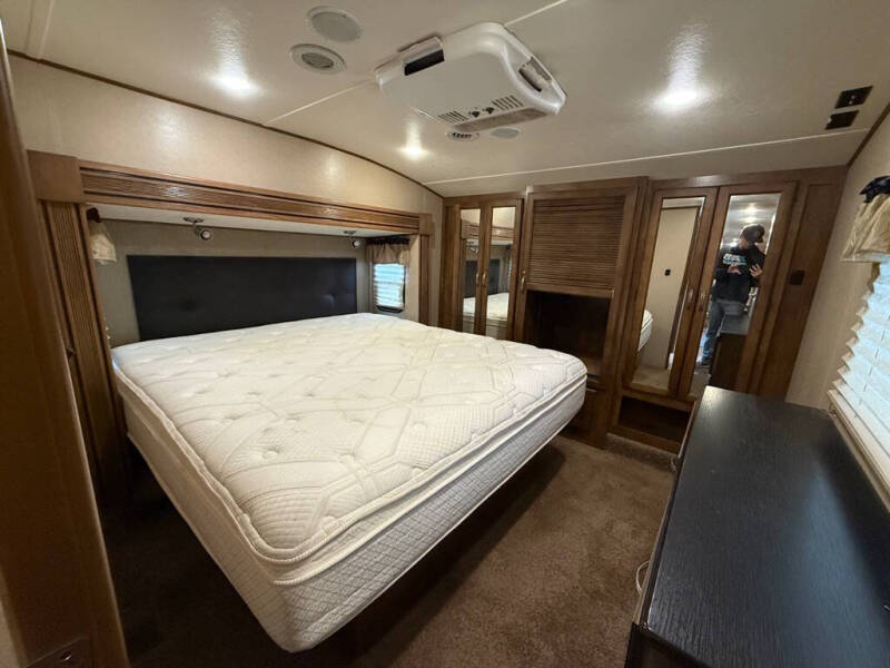2017 Coachmen RV Chaparral