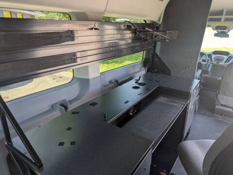 2017 Ford Transit 150 XLT