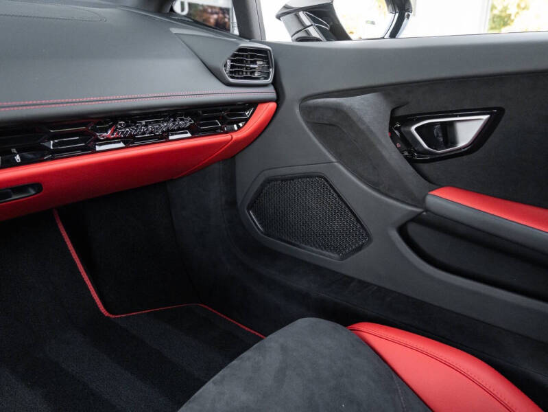 2024 Lamborghini Huracan Tecnica