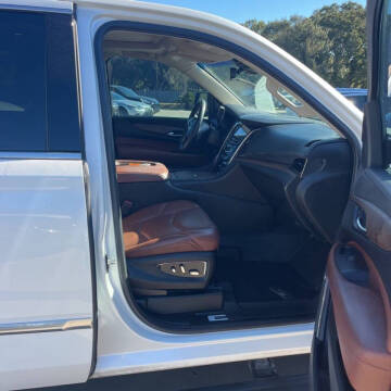 2018 Cadillac Escalade Premium Luxury