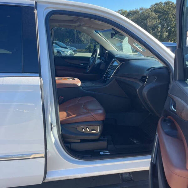 2018 Cadillac Escalade Premium Luxury