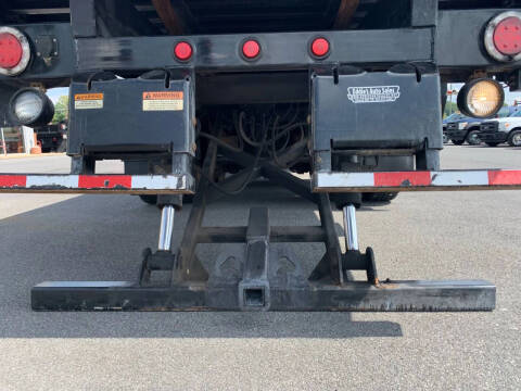 2011 Freightliner M2 112V