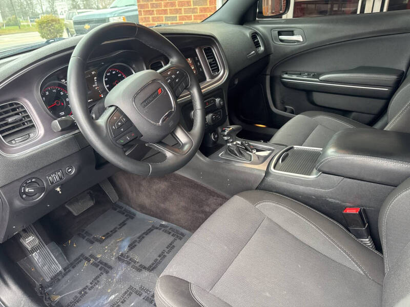 2016 Dodge Charger SE