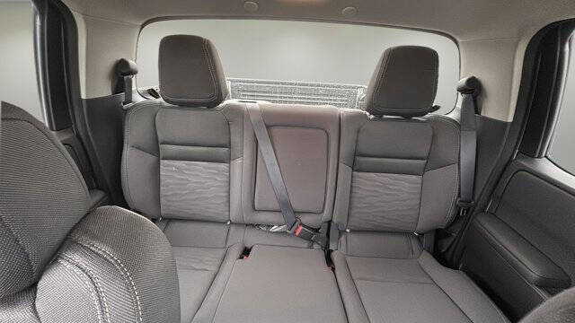 2024 Nissan Frontier SV