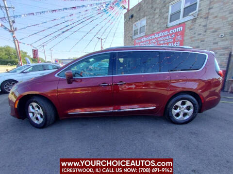 2017 Chrysler Pacifica Touring-L Plus