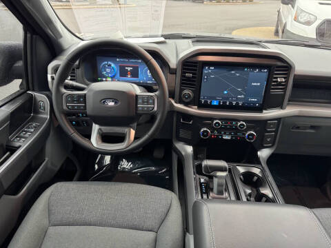 2025 Ford F-150 Lightning XLT