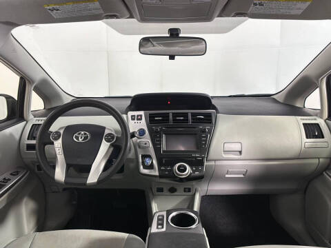 2014 Toyota Prius v Three