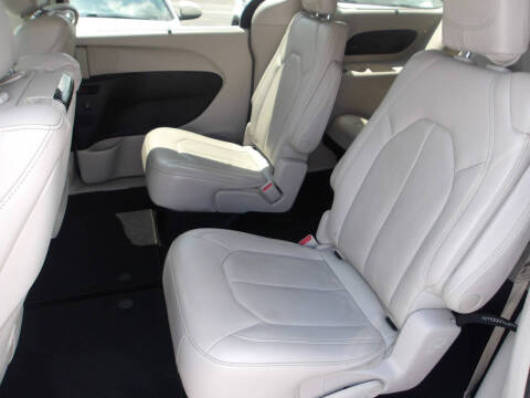 2019 Chrysler Pacifica Touring L Plus