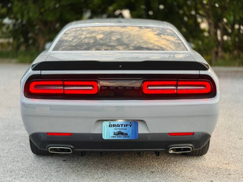 2021 Dodge Challenger SXT