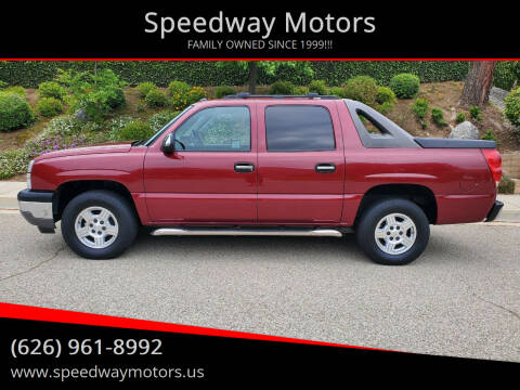 2005 Chevrolet Avalanche for sale at Speedway Motors in Glendora CA