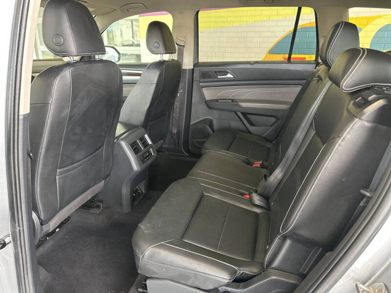 2022 Volkswagen Atlas V6 SE