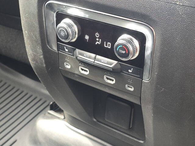 2023 GMC Yukon XL Denali Ultimate