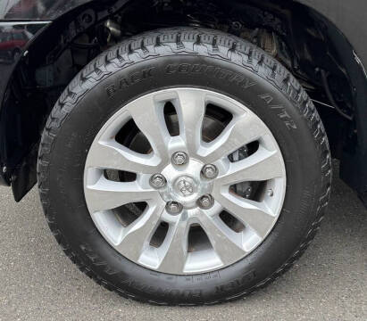 2013 Toyota Sequoia Platinum