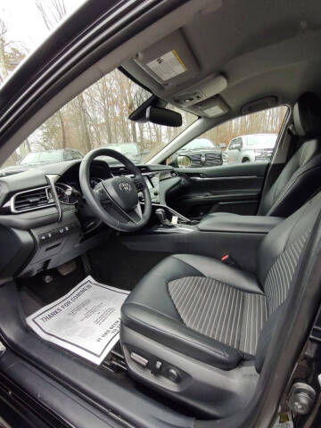 2020 Toyota Camry SE