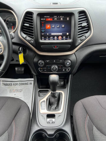 2017 Jeep Cherokee 75th Anniversary